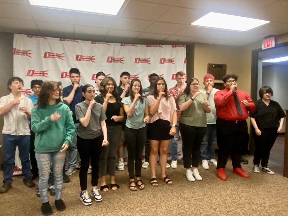Duncan High School ASL students